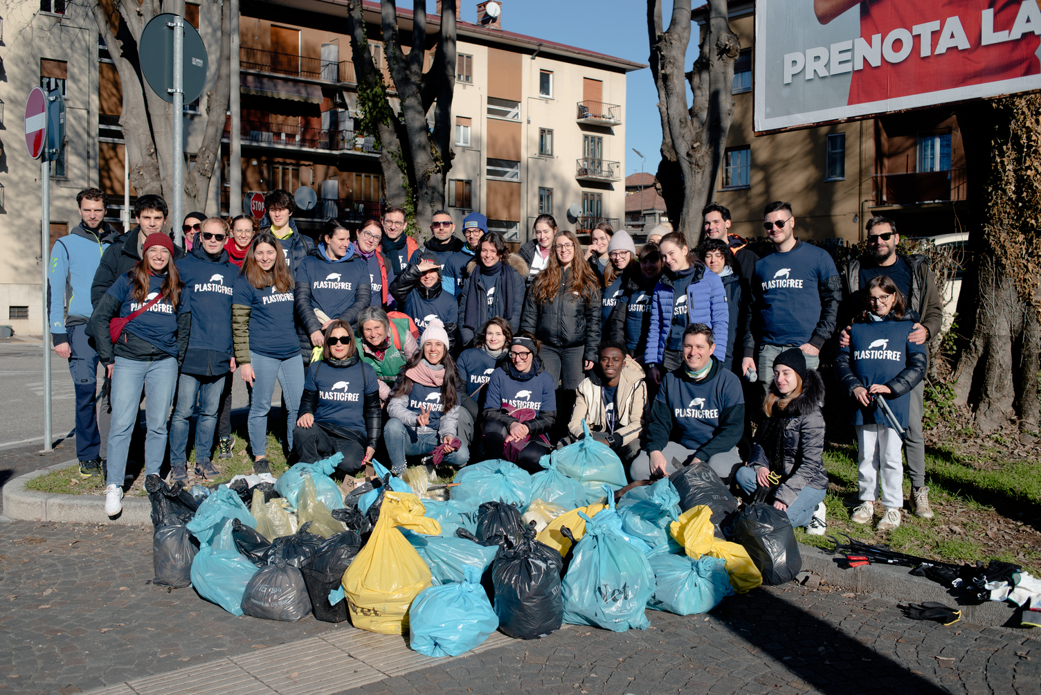 ESN and Plstic Free group picture at the environmental cleanup