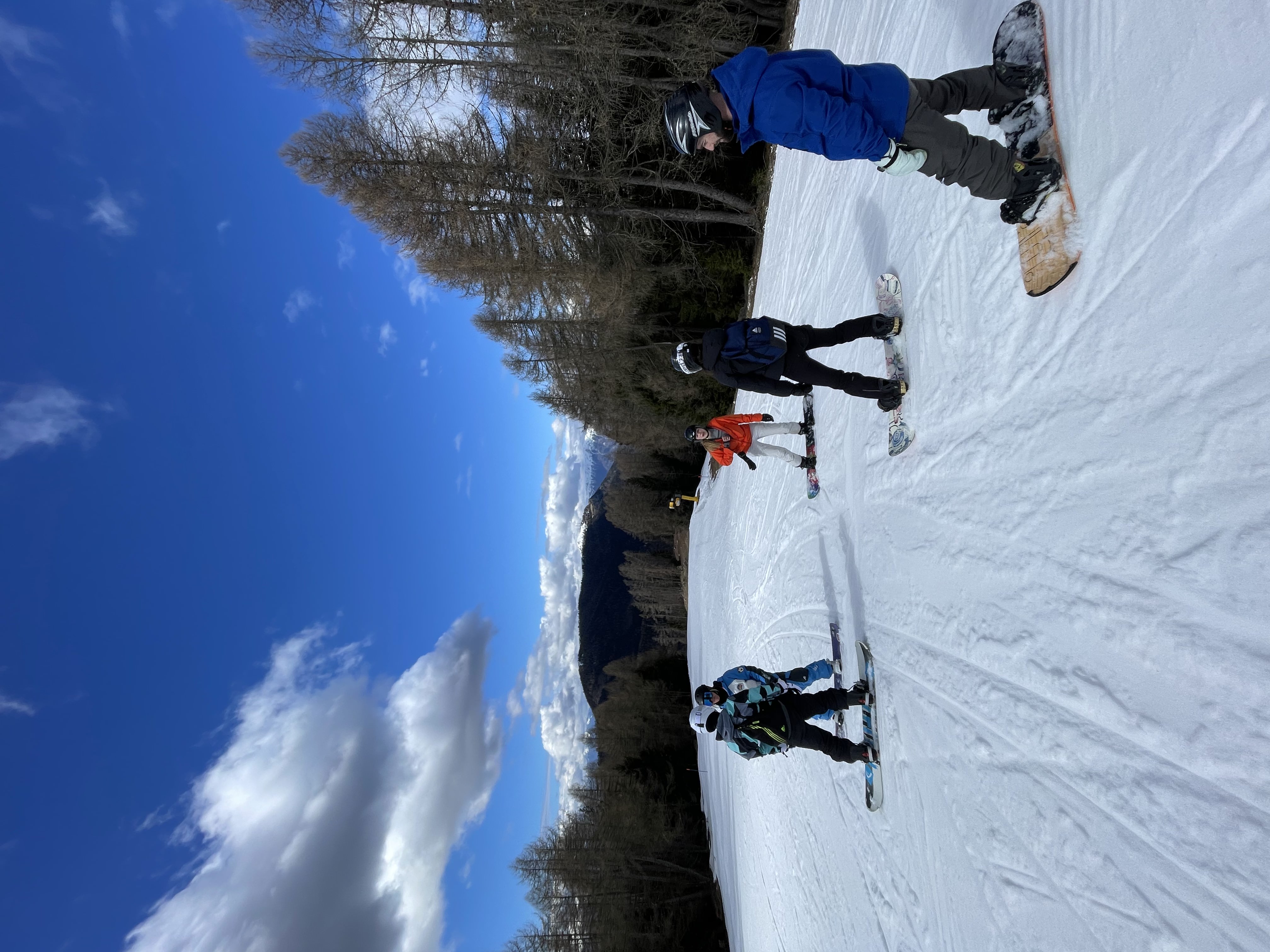 snowboarding 